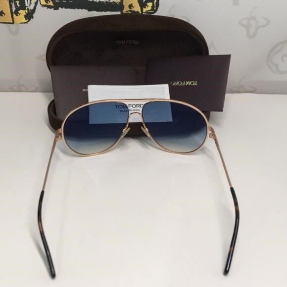 Tom Ford TF450 28P “Cliff” Aviator Sunglasses – Rose Gold / Gradient Blue - Picture 6 of 11